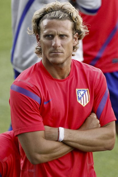 Forlán, en un entrenamiento con el Atlético.