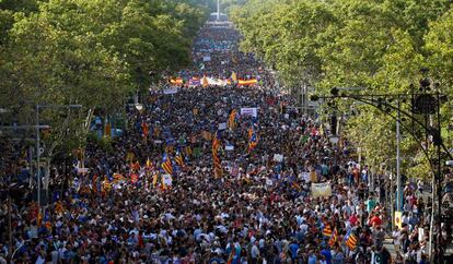 Vista de la manifestación contra el terrorismo en Barcelona celebrada el sábado.