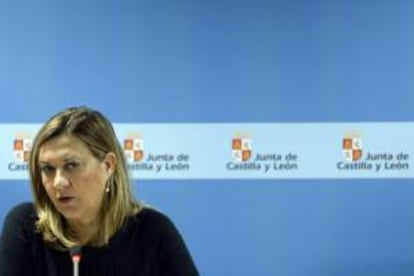 La consejera de Hacienda de de Castilla y León, Pilar del Olmo, durante la rueda de prensa en la que ha presentado la Contabilidad Regional correspondiente al tercer trimestre de 2013.