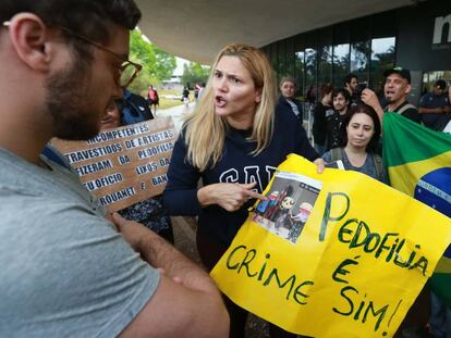 Manifestantes protestam no MAM em repúdio à apresentação do coreógrafo Wagner Schwartz no dia 30 de setembro