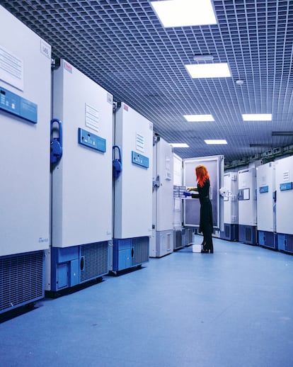 Sara García Alonso, en las instalaciones de los laboratorios del CNIO.