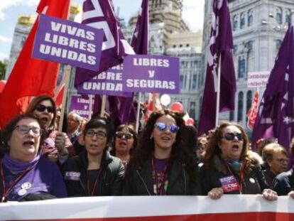 Miles de personas salen a las calles en toda España en más de 70 marchas con motivo del Día del Trabajo