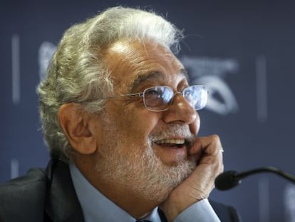 Plácido Domingo durante la rueda de prensa en el Palau de les Arts