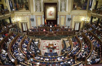 Vista general del hemiciclo durante la intervención del presidente del Gobierno en funciones, Mariano Rajoy, en el Congreso de los Diputados.