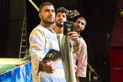 Mish Zabta (esto no funciona, en español) es una nueva producción de la escuela Palestina de circo, que combina acrobacia, música, malabarismo y humor.