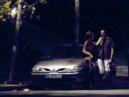 Prostituci&oacute;n en Barcelona, en la zona Universitaria junto al campo del FC Barcelona. 