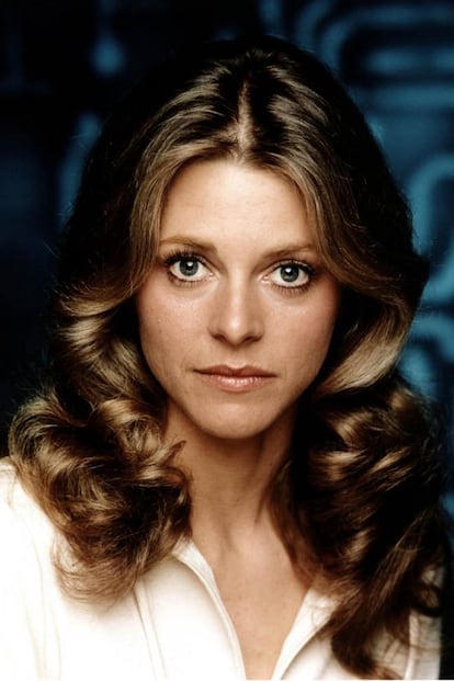 Si hay algo de lo que se siente orgullosa Lindsay Wagner tras su papel en La mujer biónica, es de interpretar a un personaje femenino "en el que los niños podían creer". Todavía alardea de que, gracias a Jamie Sommers, recibió cartas de científicas que se habían convertido en ingenieras de la NASA por la influencia de su personaje.