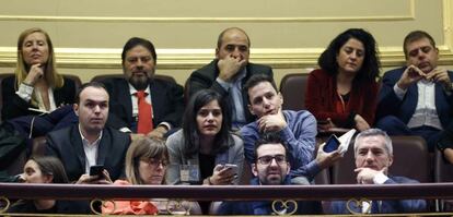 Tribuna de prensa durante la sesión constitutiva del Congreso que supone la apertura de la XI Legislatura.