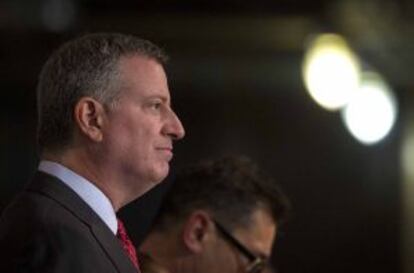 Bill de Blasio em missa neste 25 de dezembro.