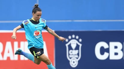 Jucinara, durante treinamento pela seleção brasileira.