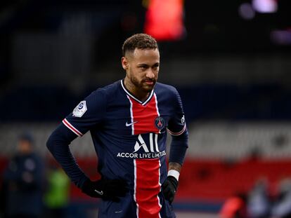 Neymar durante un partido del PSG esta temporada.