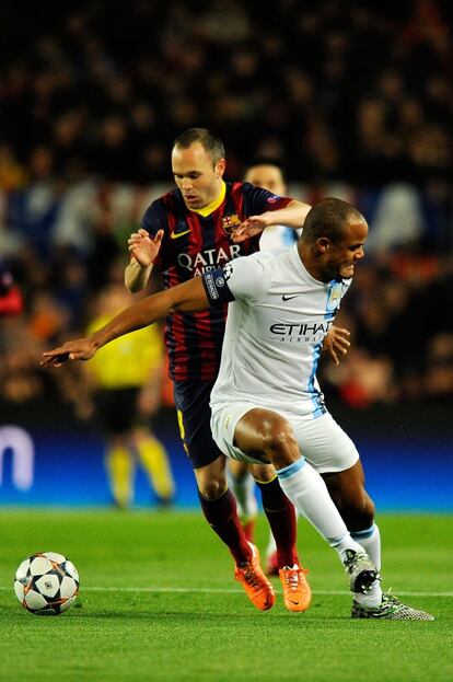 Iniesta con Kompany