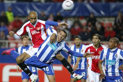 Kanouté remata en el gol que supuso el empate del Sevilla