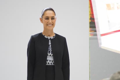 "La 4T es un proyecto que reconoce que no puede haber justicia si no saldamos la deuda con los pueblos indígenas. No puede haber identidad nacional sin reconocer y dar su lugar al rostro indígena de México", afirmó Sheinbaum.