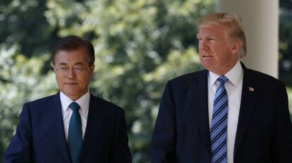 Donald Trump con el presidente surcoreano, Moon Jae-in, en la Casa Blanca.