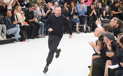 Kim Jones durante el desfile primavera-verano de Dior Homme en junio en París.