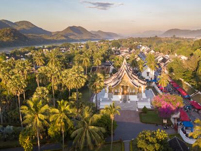 Fotografía aérea de Luang Prabang, en Laos, sudeste de Asia.