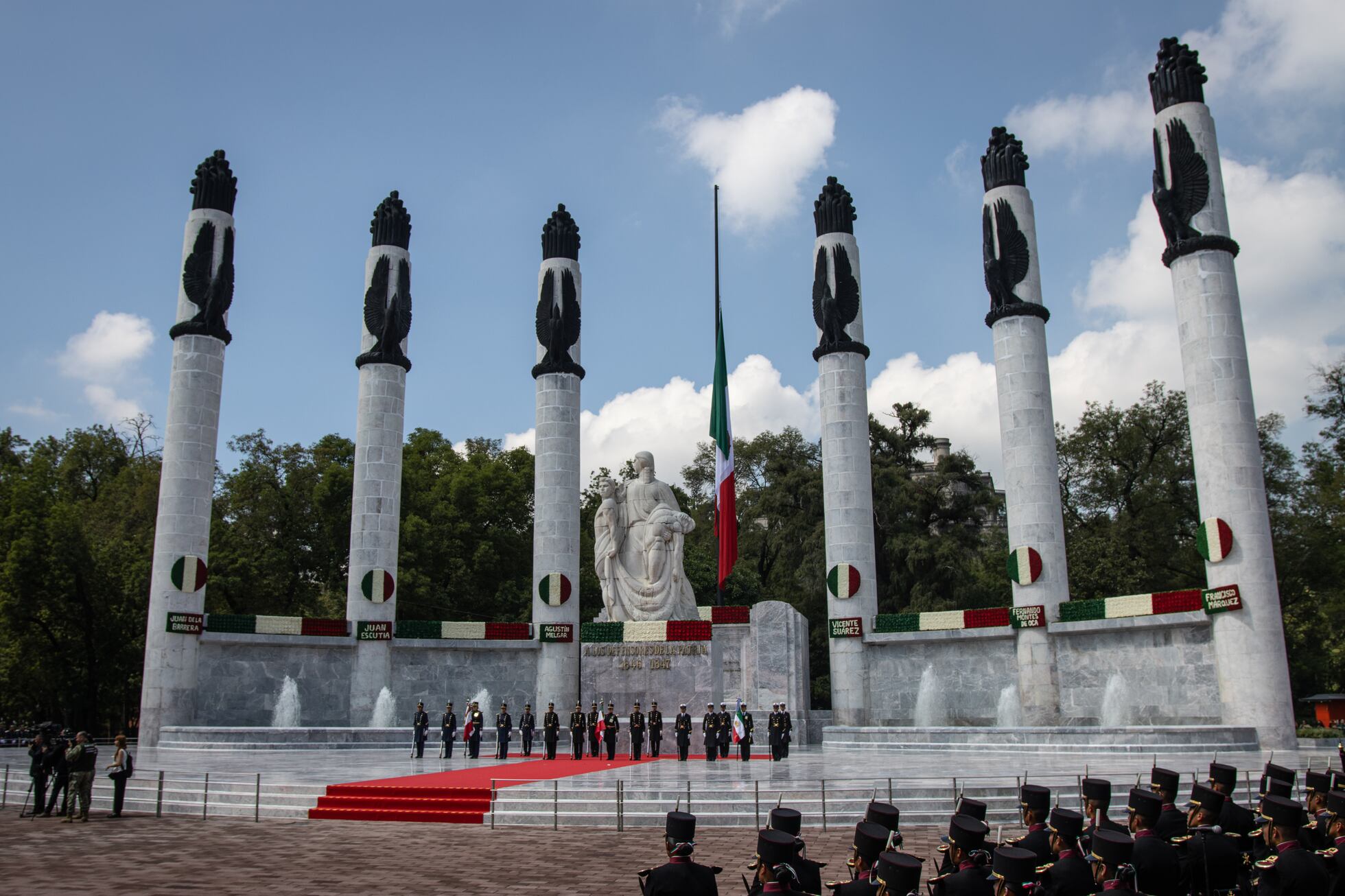 El desfile por el aniversario 178 de los Niños Héroes, en imágenes ...