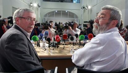 El secretario general de CCOO, Ignacio Fern&aacute;ndez Toxo, y el de UGT, C&aacute;ndido M&eacute;ndez.