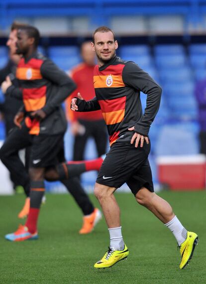 Wesley Sneijder durante la sesión de entrenamiento.