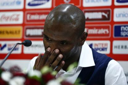 Abidal, durante la conferencia de prensa en la que anunció su retirada.