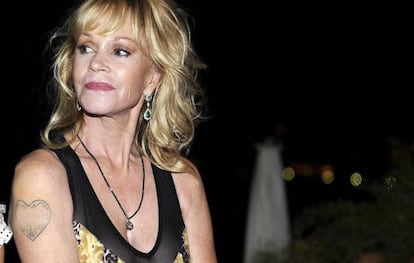 Melanie Griffith’s arm tattoo no longer shows the name ‘Antonio.’