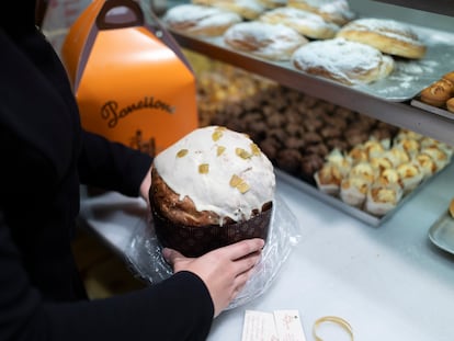 El panetone de la Foix de Barcelona, la primera pastelería en elaborarlo de forma artesanal.