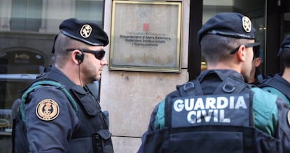 Registro en el Departamento de Exteriores de la Generalitat.