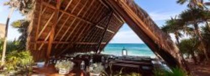 Tulum (Riviera Maya), una de las mejores playas de M&eacute;xico y todo tipo de alojamientos al borde del mar, como caba&ntilde;as exclusivas.