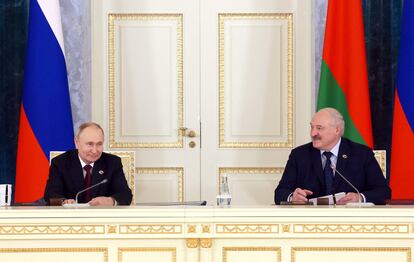 Russian President Vladimir Putin and Belarusian President Alexander Lukashenko