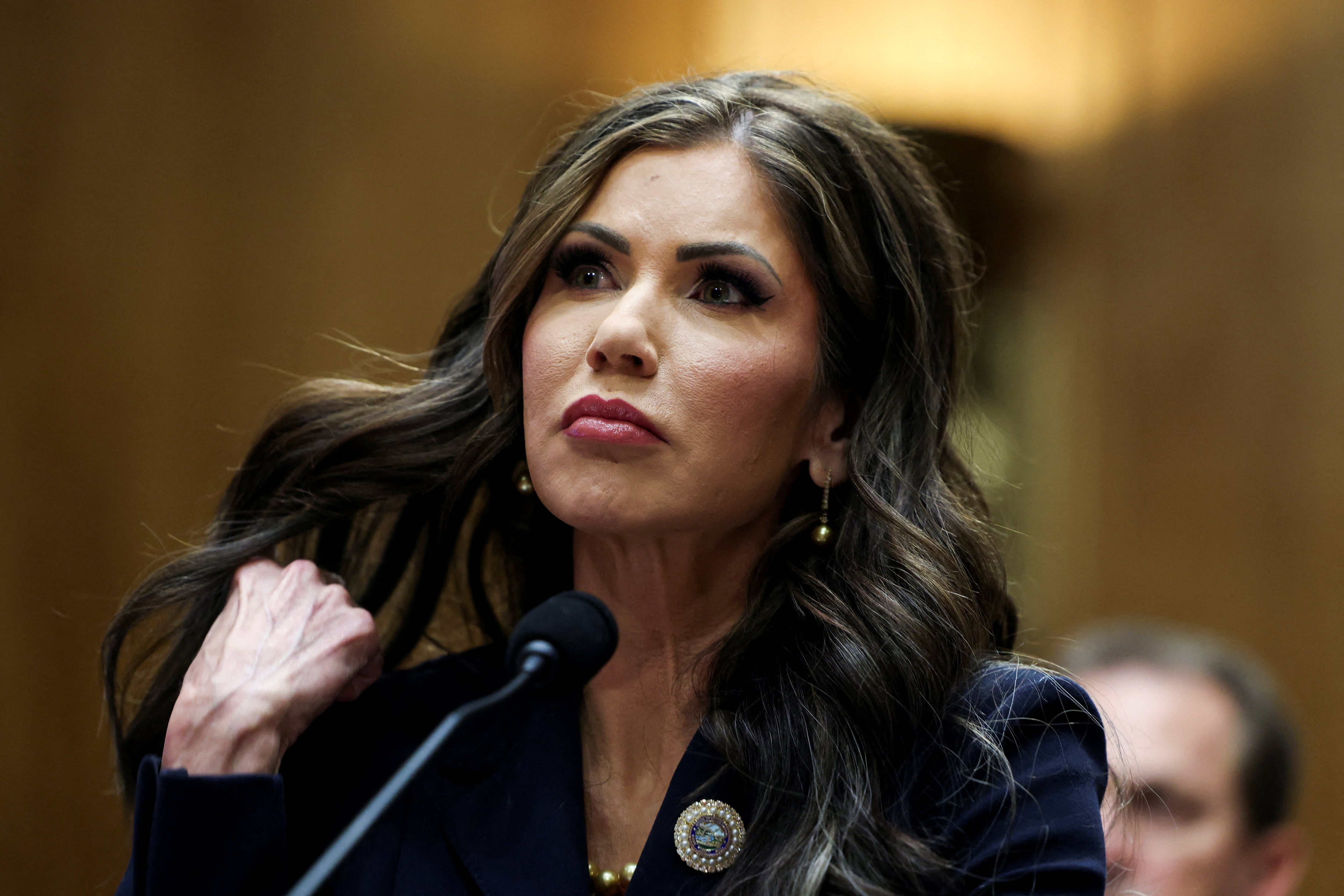 El Senado de EE UU confirma a Kristi Noem como secretaria de Seguridad Nacional