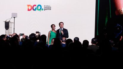 El gobernador Esteban Villegas Villarreal y Marisol Rosso de Villegas en el primer informe.