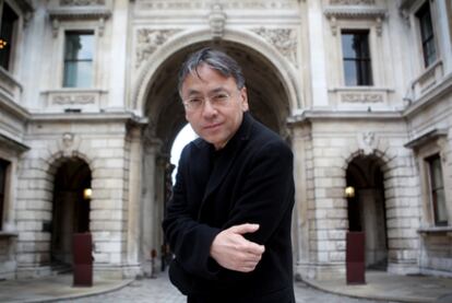 Kazuo Ishiguro (Nagasaki, 1954) publica el libro de relatos Nocturnos: cinco historias de música y crepúsculo.