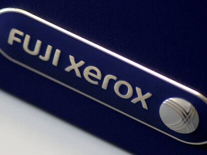 El logo de la empresa Fuji Xerox.