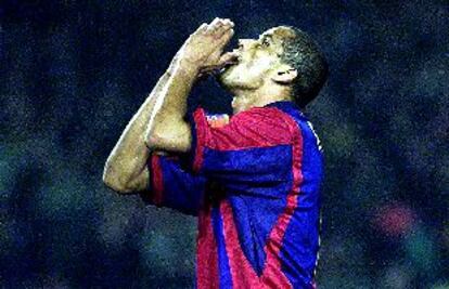 Rivaldo se lamenta de un fallo en el partido del sábado.