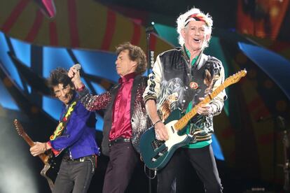 Keith Richards (derecha), Mick Jagger (centro) and Ronnie Wood, en un momento del concierto.