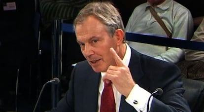 Tony Blair declara ante la comisi&oacute;n que investiga la participaci&oacute;n del Reino Unido en la Guerra de Irak.