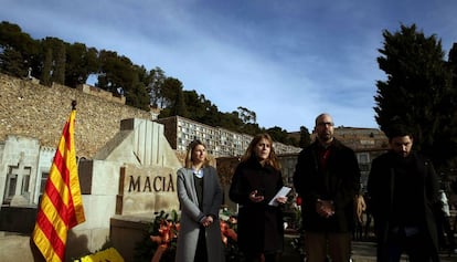 Marta Pascal (segunda por la izquierda) en un acto en Montuic. 