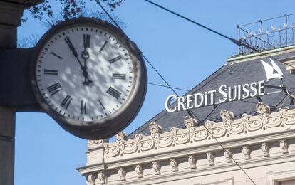 Edificio del banco Credit Suisse en Zurich, Suiza.