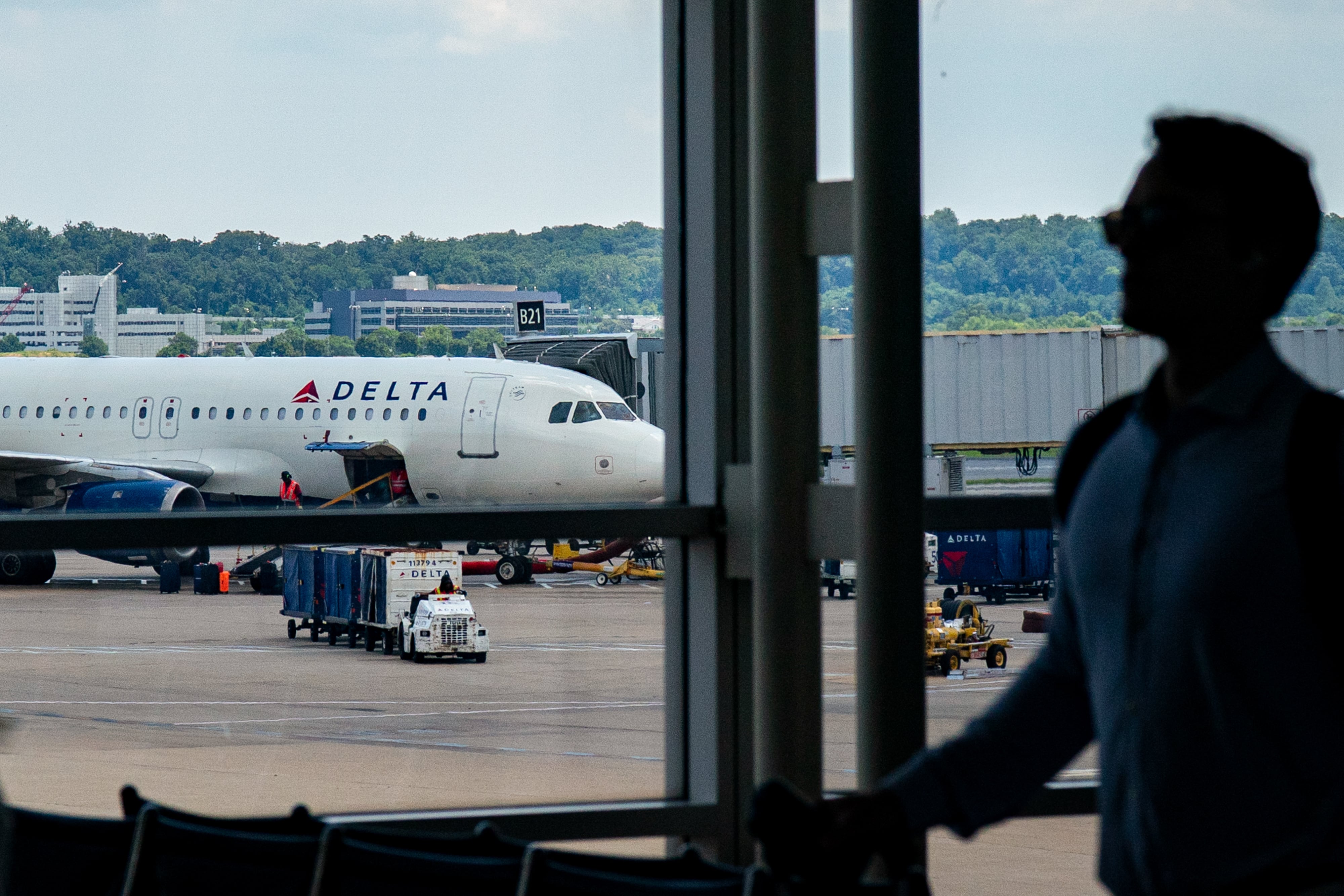 Washington amenaza con represalias a México por restringir operaciones a las aerolíneas estadounidenses