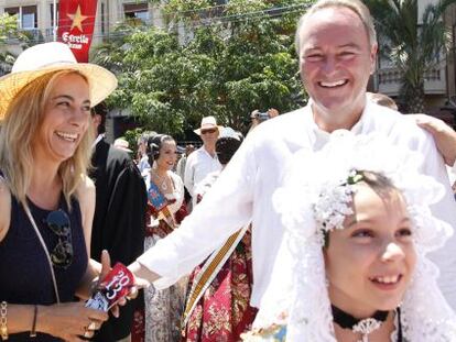 Sonia Castedo y el presidente de la Generalitat, Alberto Fabra en las pasadas fiestas de Fogueres. 
