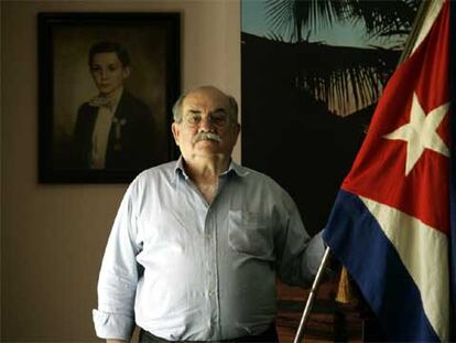 El exiliado y disidente político Fernando Fernández, en el Centro Cubano de Madrid.