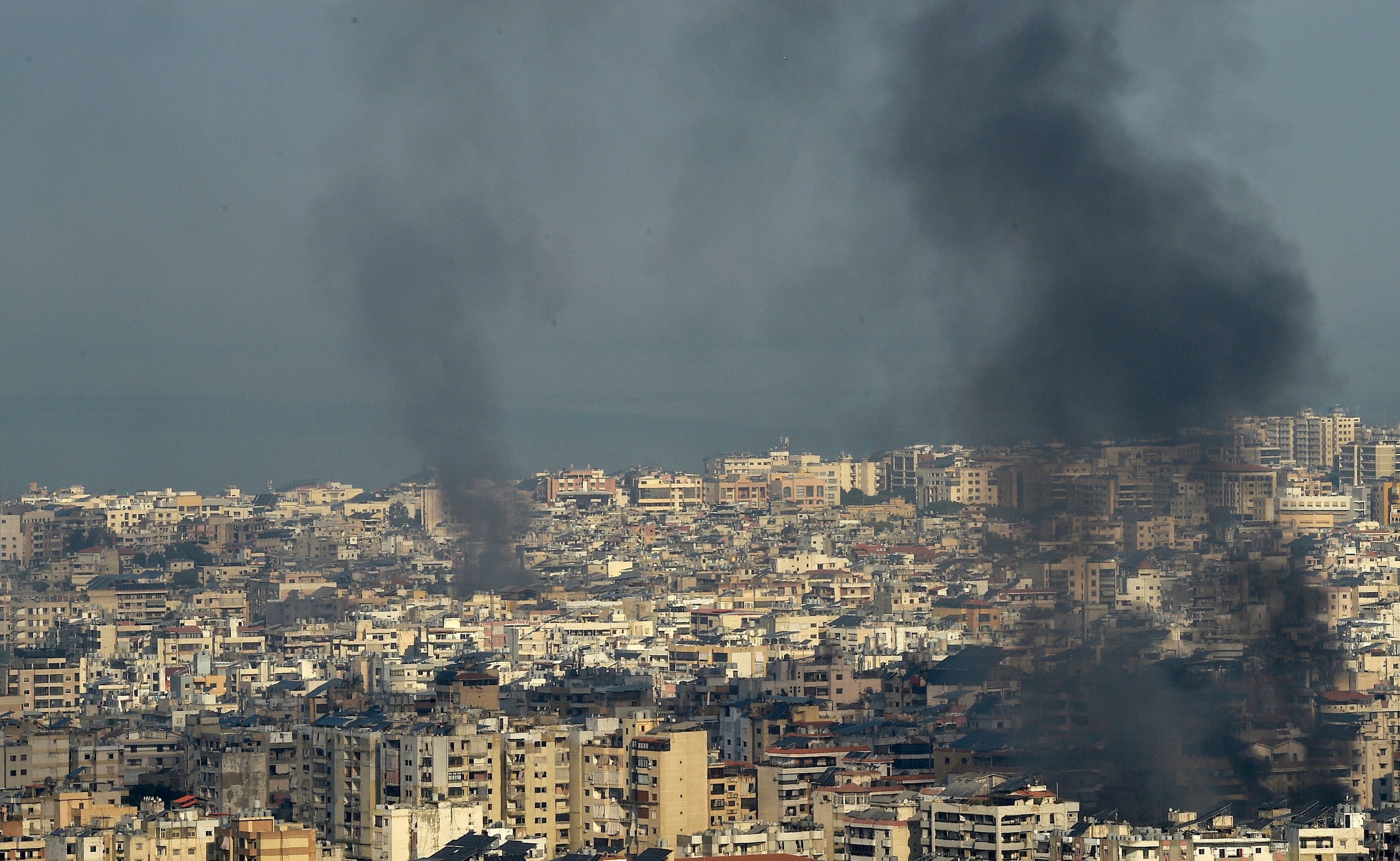 Conflicto en Oriente Próximo, en directo | Israel mantiene los bombardeos sobre Líbano tras intentar matar al líder de Hezbolá 