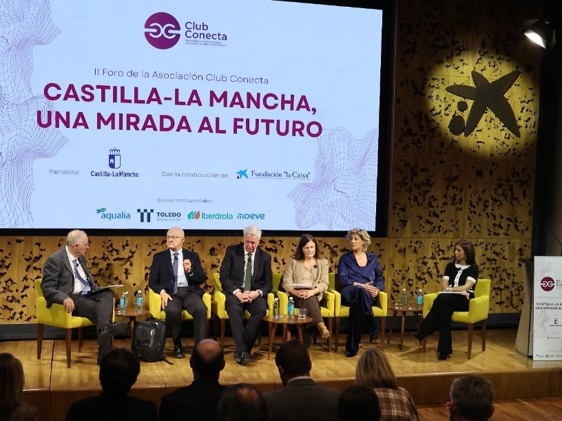 Representantes de DO castellano-manchegas en el foro "Castilla-La Mancha, una mirada al futuro",del Club Conecta.