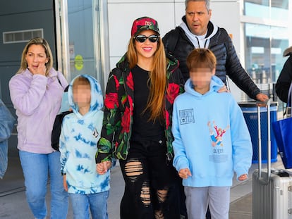 Shakira with her children at JFK Airport, in New York City
