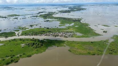 Poblado inundando en la región de Mojana y San Jorge, en el departamento de Sucre (Colombia).