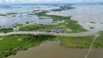 Poblado inundando en la región de Mojana y San Jorge, en el departamento de Sucre (Colombia).