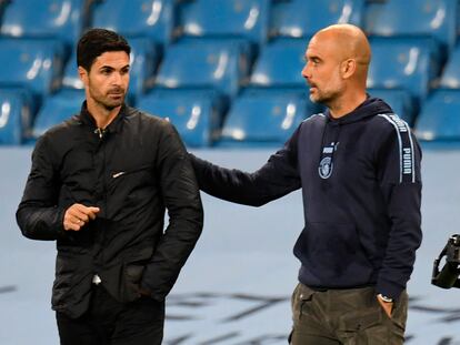 Guardiola saluda a Arteta antes del partido.