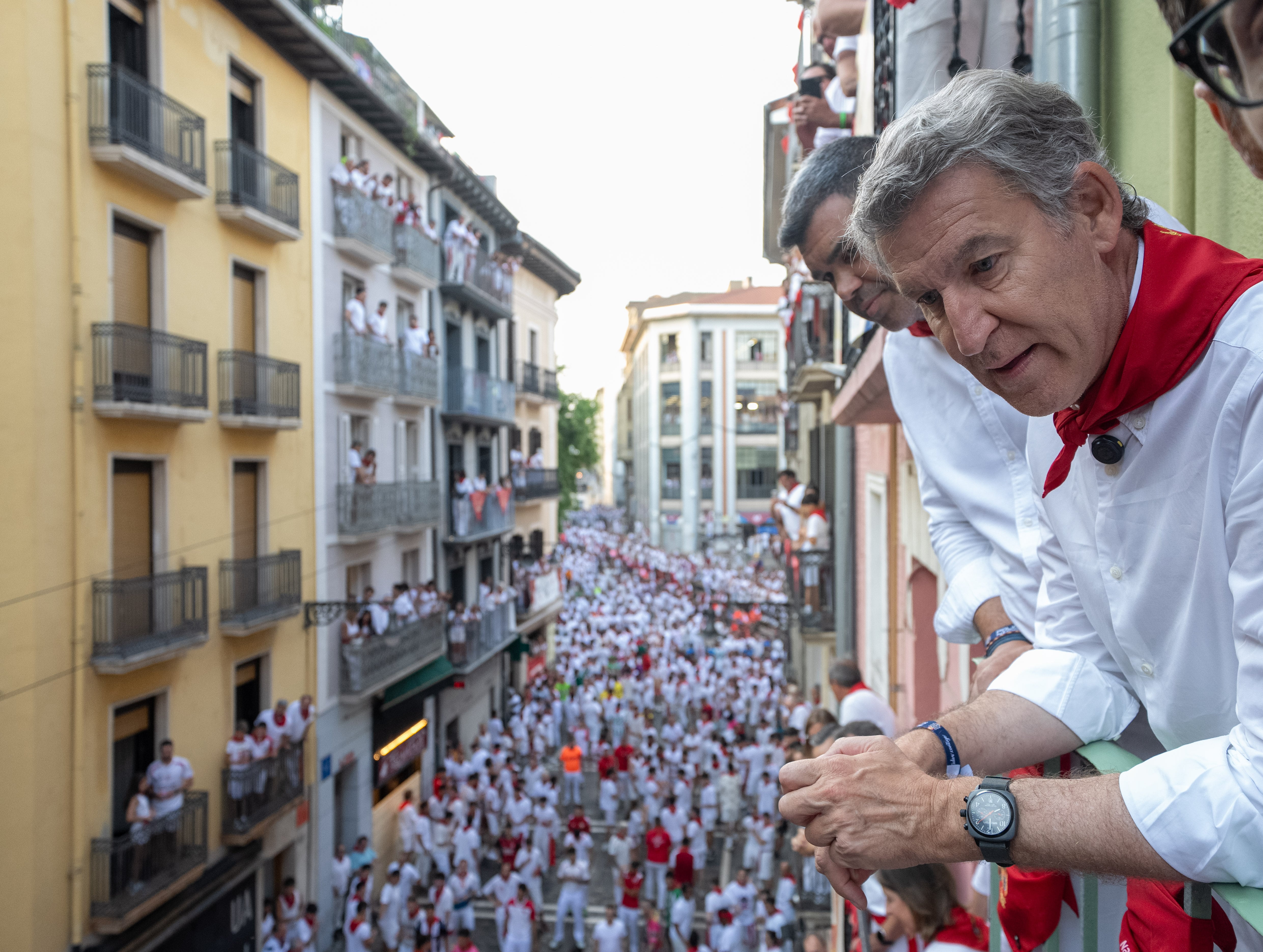 Núñez Feijóo no despega en Cataluña ni en el peor momento del PSOE, según el CEO