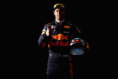 El australiano Daniel Ricciardo posa en las vistas previas del Gran Premio de Australia en Melbourne, el 22 de mazo de 2018.